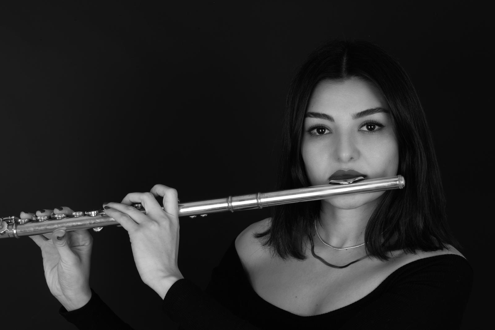 Nüans Müzik Eğitmen - Nehir Karabulut